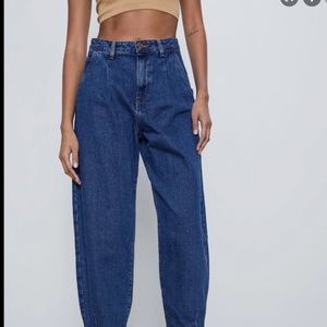 Z1975 Zara Authentic Blue Slouchy Jeans Size 4